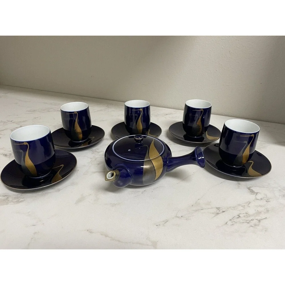 Vintage  Fukagawa Arita Cobalt Blue Gold Cranes Teapot 5 Cups/5 Sm Plates‎